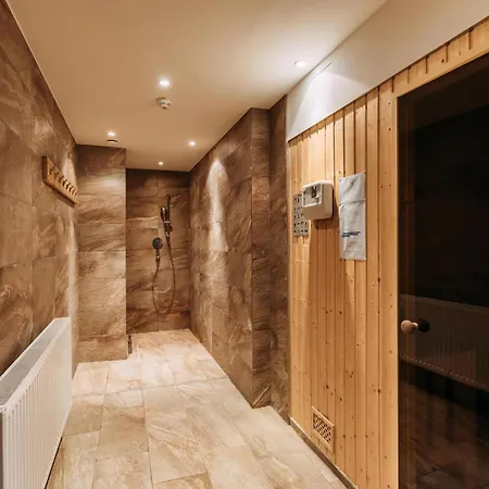 Haus Austria 3 Апартаменты Финкенберг