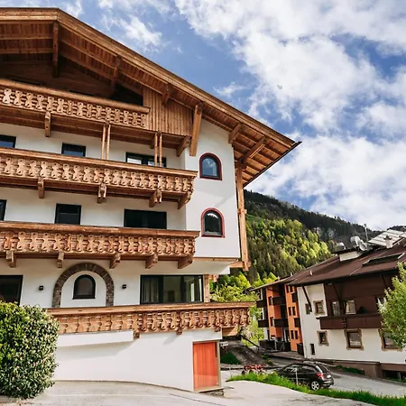 Haus Austria 3 Finkenberg